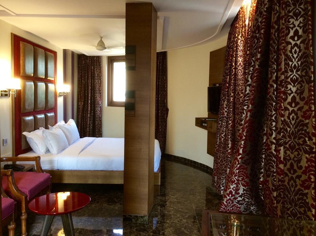 Hotel Sapna Mumbai  Kamer foto