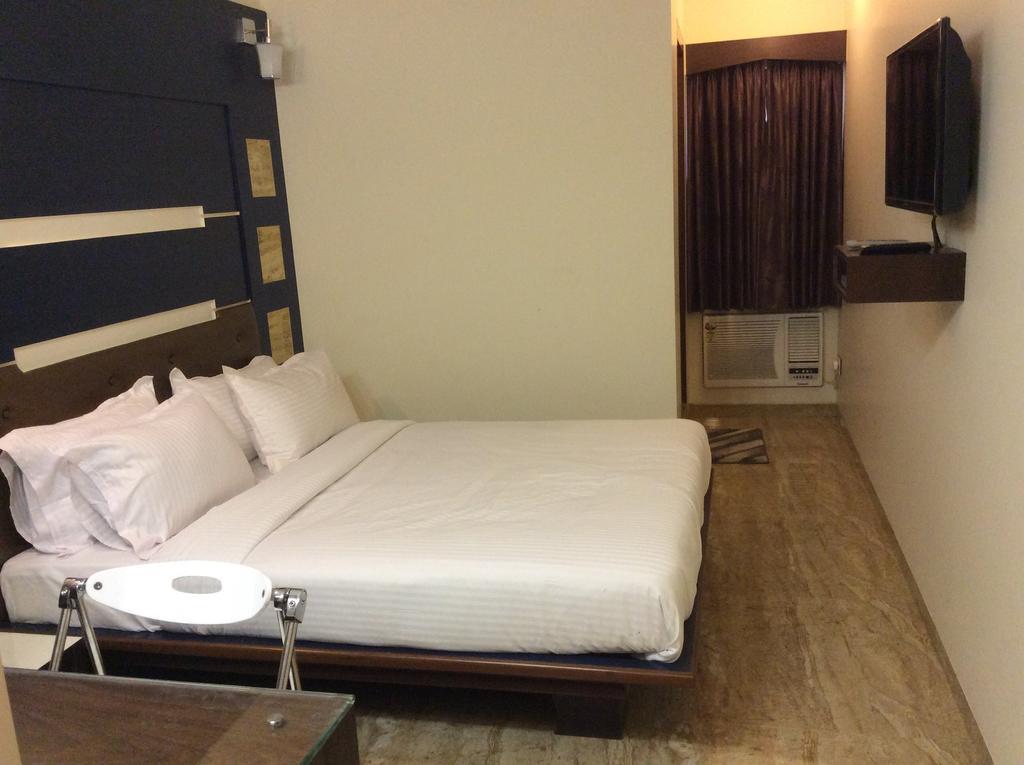 Hotel Sapna Mumbai  Kamer foto
