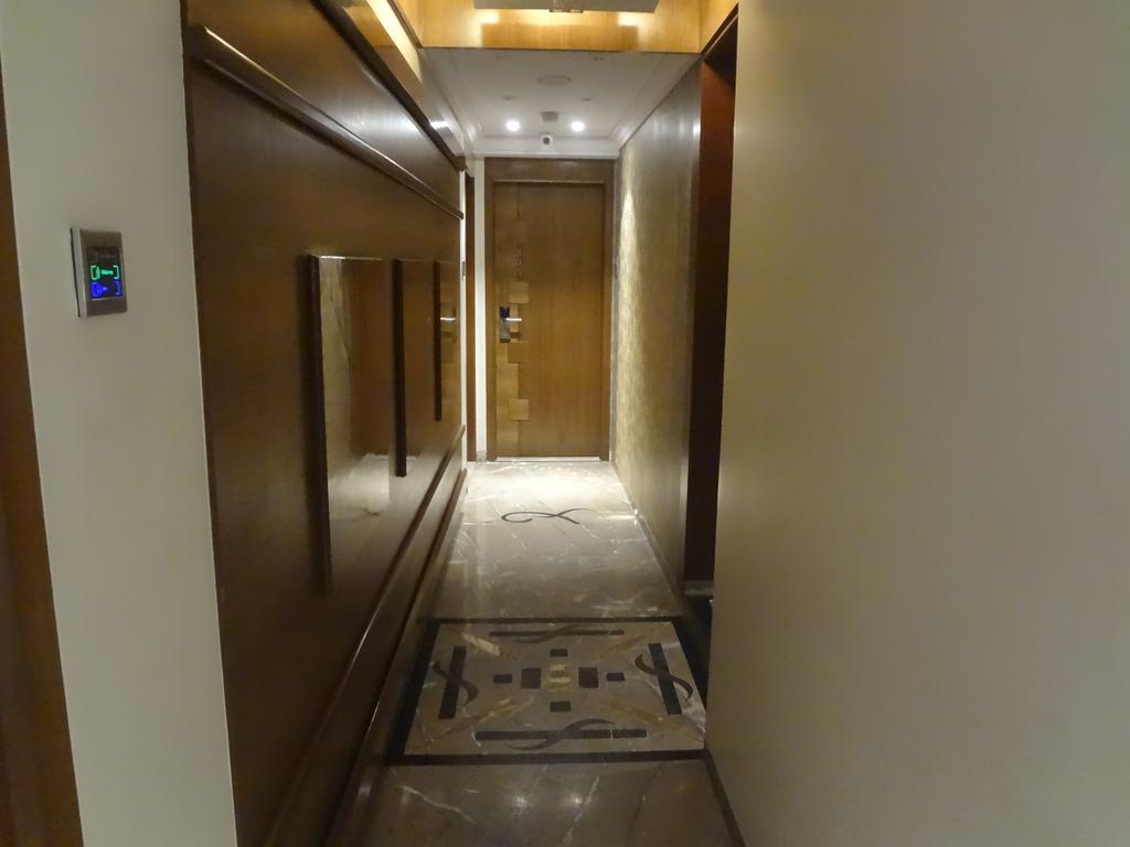 Hotel Sapna Mumbai  Buitenkant foto